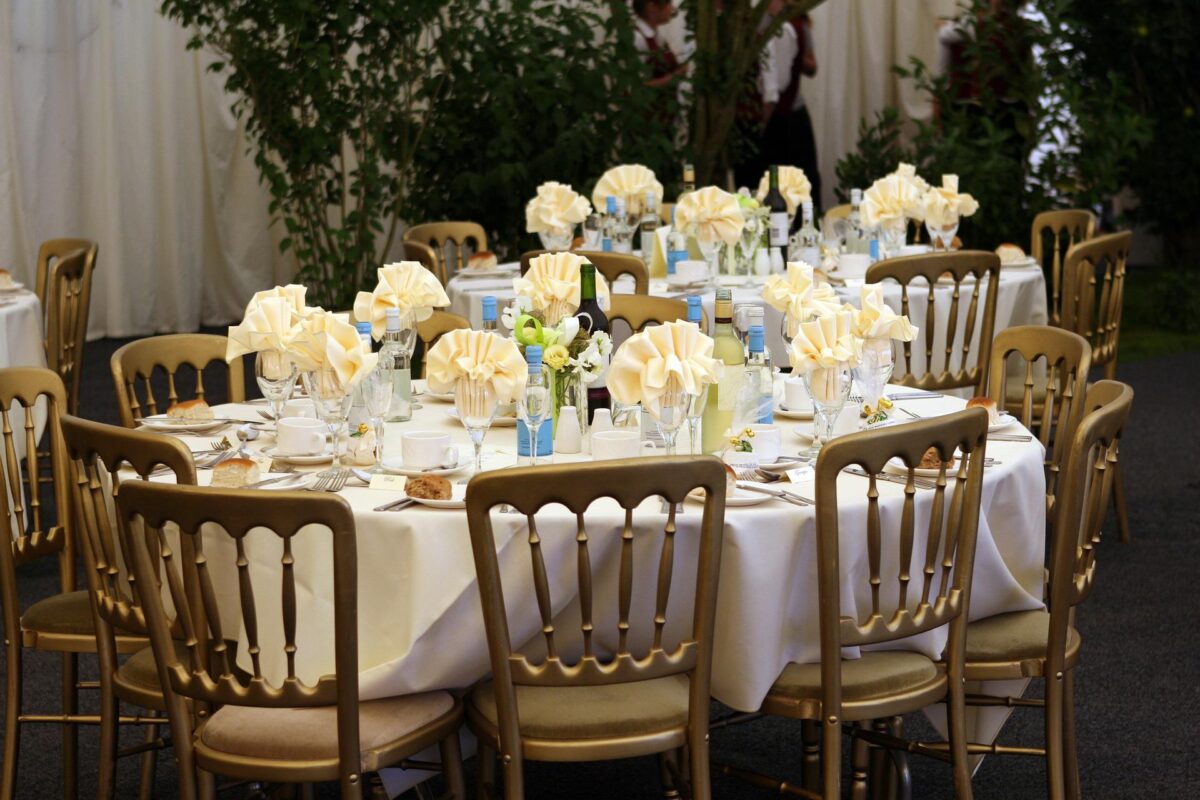 wedding dinner table