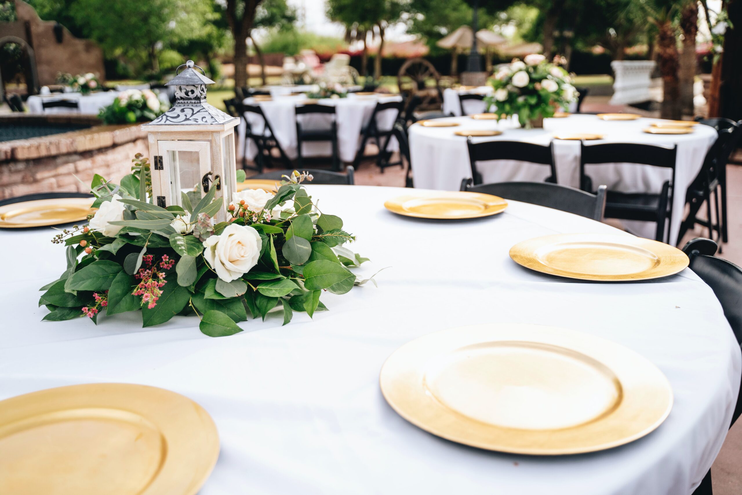 A Perfect Venue For Your Wedding: Windows on the Lake