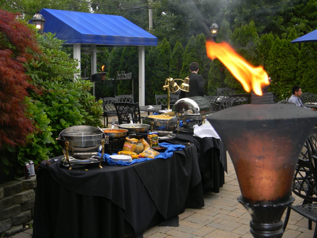 Outdoor Kosher Catering Service 